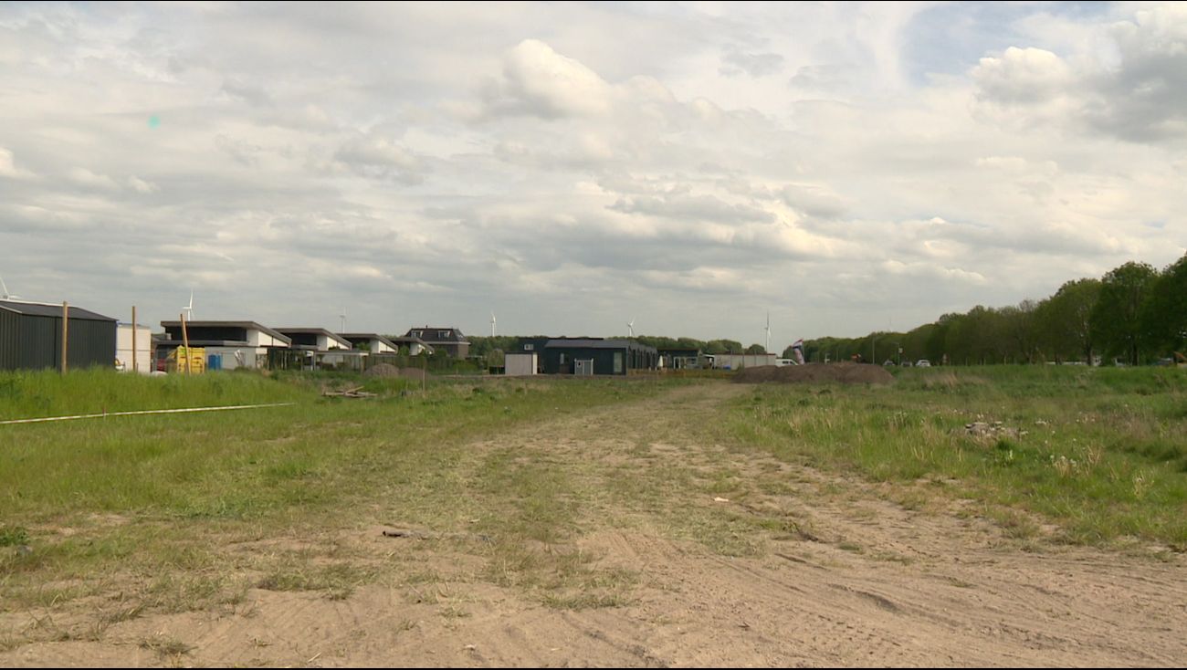 Vijf maniac gezantschap Omroep Flevoland - Nieuws - Veel belangstelling voor laatste kavels  Oosterwold: "Enige kans op een huis"